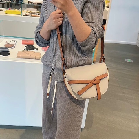 Loewe Gate馬鞍包中號 21*19*13 98新配件塵袋購證