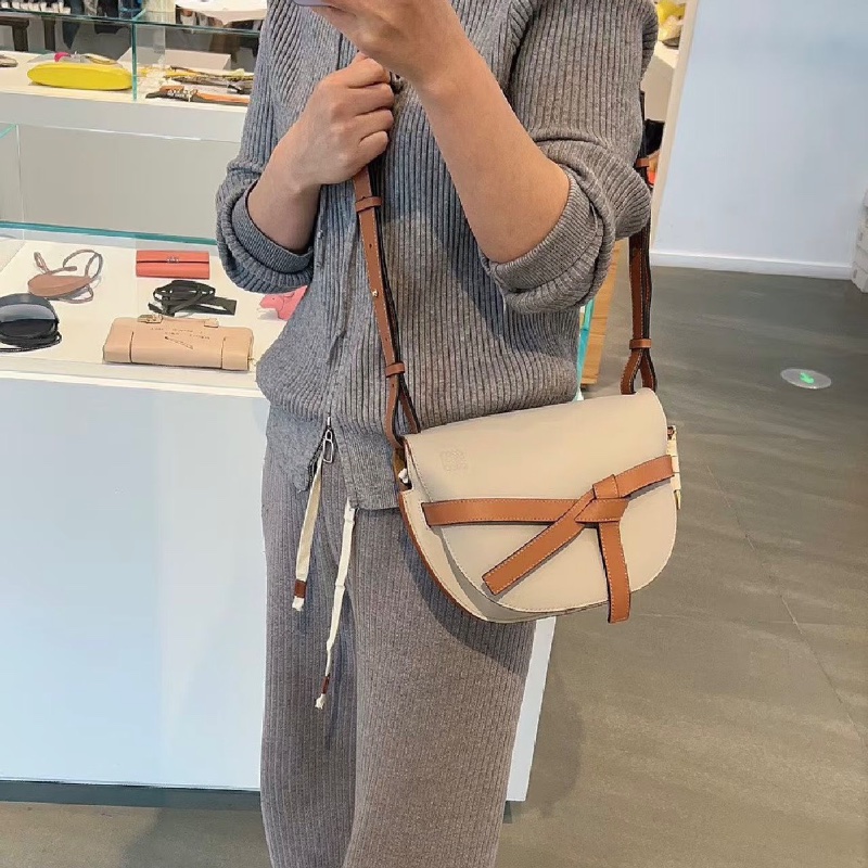 Loewe Gate馬鞍包中號 21*19*13 98新配件塵袋購證-0