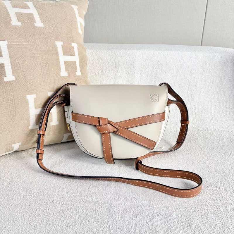 Loewe Gate馬鞍包中號 21*19*13 98新配件塵袋購證-1