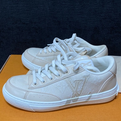 LV路易威登 米色牛仔拼皮 Charlie運動鞋 36碼 99 新閒置未使用