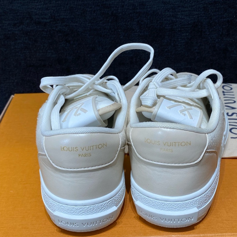 LV路易威登 米色牛仔拼皮 Charlie運動鞋 36碼 99 新閒置未使用-2