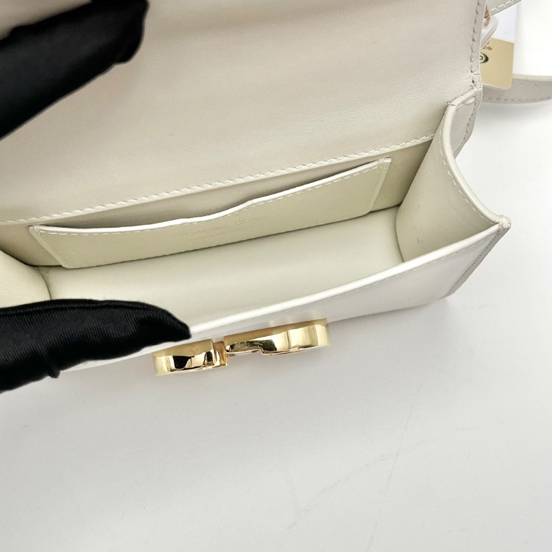 DIOR 白金蒙田30超mini盒子肩背斜背包15*11*4 98新配件塵袋-1