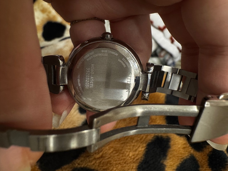 CITIZEN 星辰XC女神限定款時鈦金屬電波光動能腕錶29mm/ES9460-61L 原廠盒單保卡-17