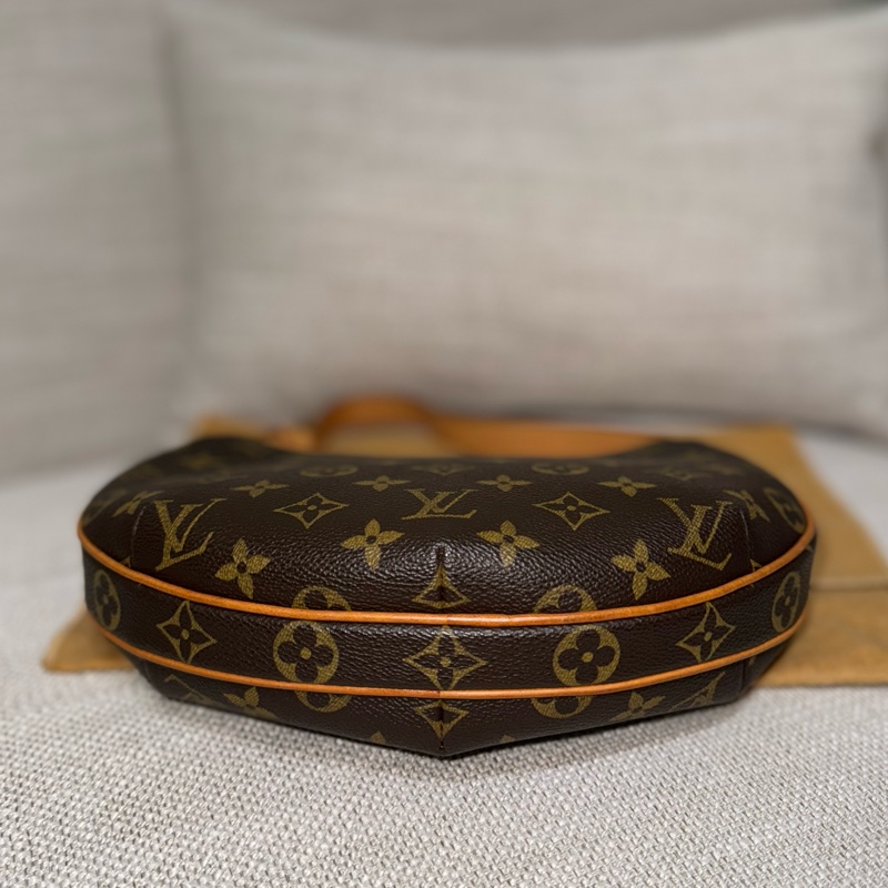 LV Croissant small 中古可頌包小號🥐漂亮好包況🧡豌豆包/月亮包/月牙包/LV老花肩背包/LV腋下包-5