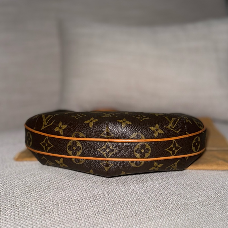 LV Croissant small 中古可頌包小號🥐漂亮好包況🧡豌豆包/月亮包/月牙包/LV老花肩背包/LV腋下包-6