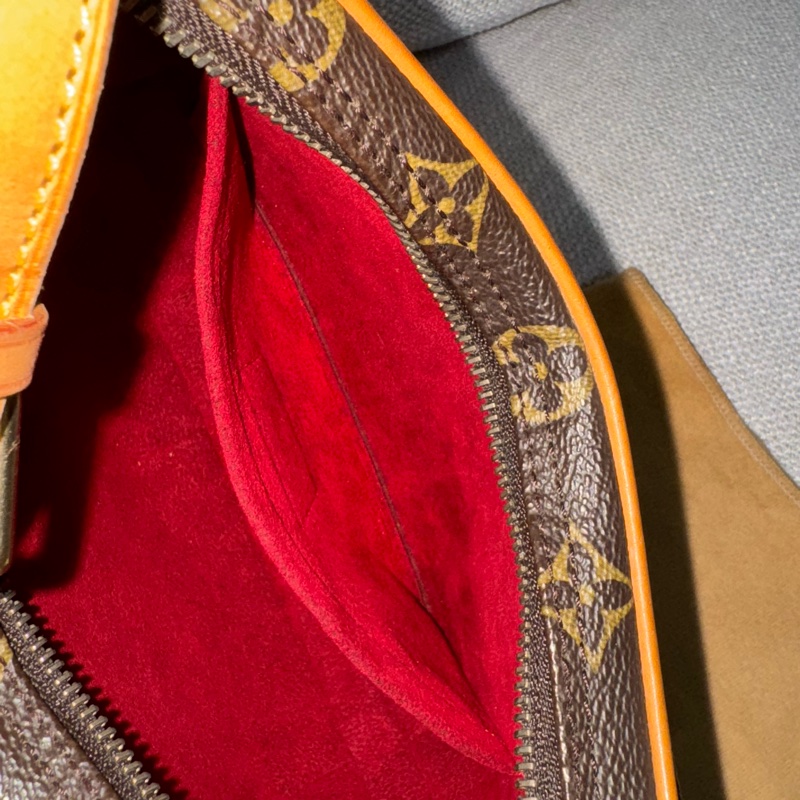 LV Croissant small 中古可頌包小號🥐漂亮好包況🧡豌豆包/月亮包/月牙包/LV老花肩背包/LV腋下包-36