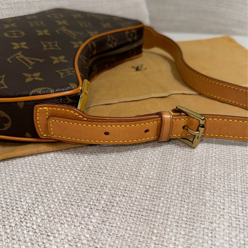 LV Croissant small 中古可頌包小號🥐漂亮好包況🧡豌豆包/月亮包/月牙包/LV老花肩背包/LV腋下包-42