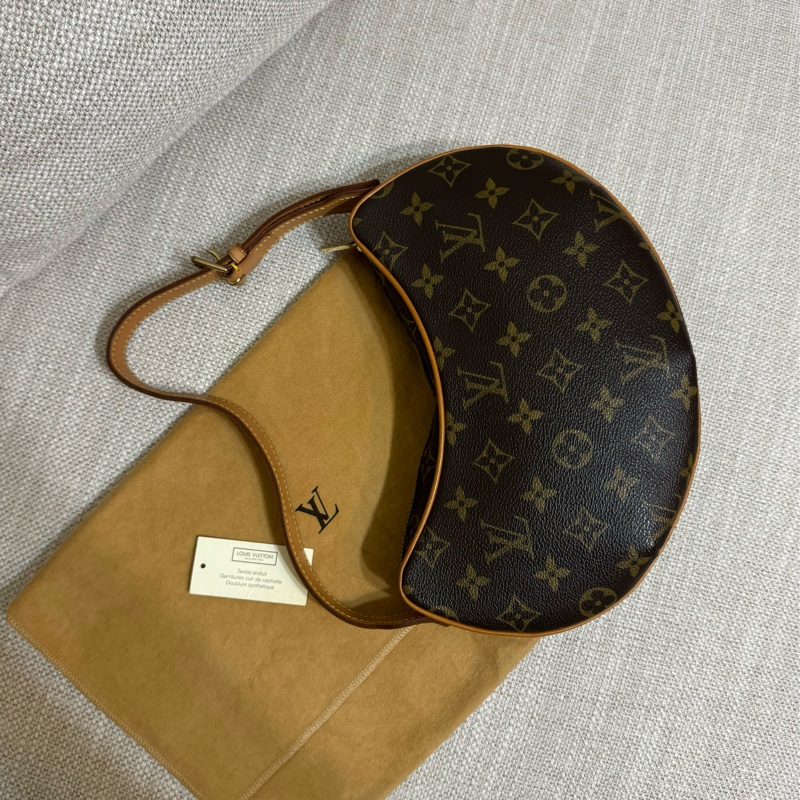 LV Croissant small 中古可頌包小號🥐漂亮好包況🧡豌豆包/月亮包/月牙包/LV老花肩背包/LV腋下包-57