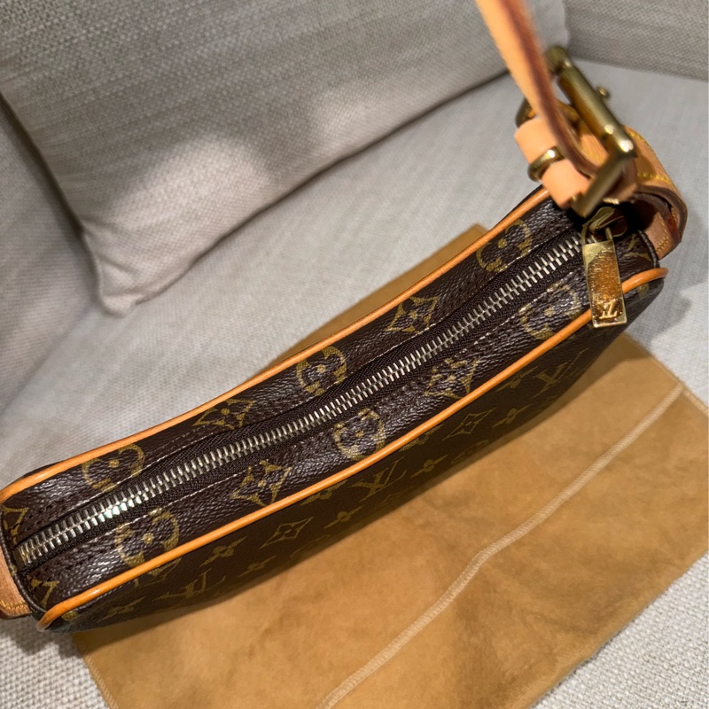 LV Croissant small 中古可頌包小號🥐漂亮好包況🧡豌豆包/月亮包/月牙包/LV老花肩背包/LV腋下包-71