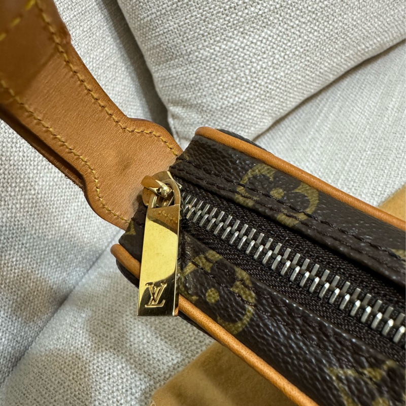 LV Croissant small 中古可頌包小號🥐漂亮好包況🧡豌豆包/月亮包/月牙包/LV老花肩背包/LV腋下包-73