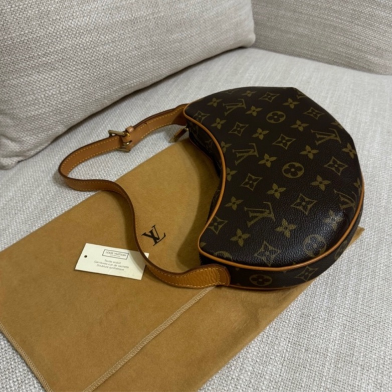 92新以上美品✨LV Croissant small 中古可頌包小號🥐漂亮好包況🧡豌豆包/月亮包/月牙包/LV老花肩背包/LV腋下包-9