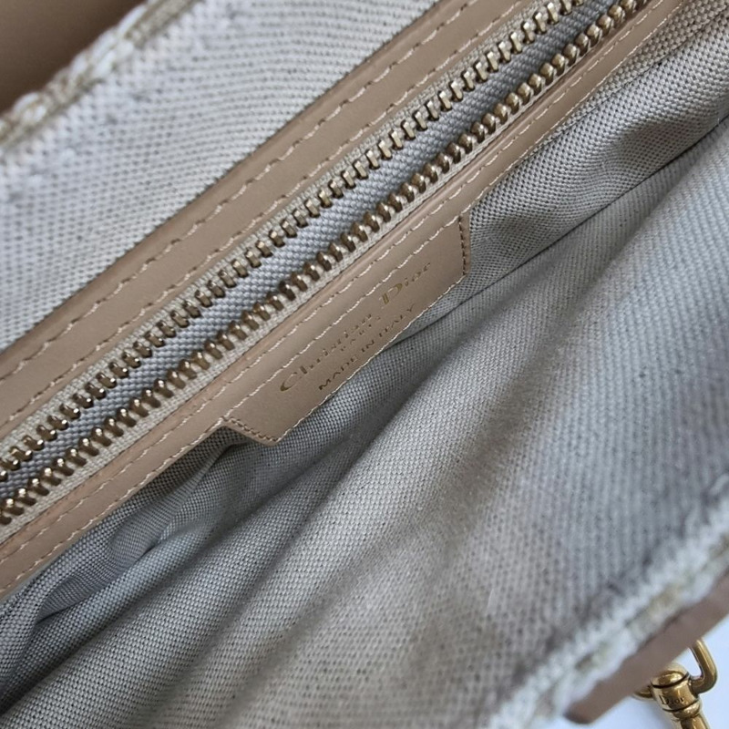 【包稅】DIOR 全新未使用馬鞍斜紋提花皮革肩背包 米色 DIB101312-6