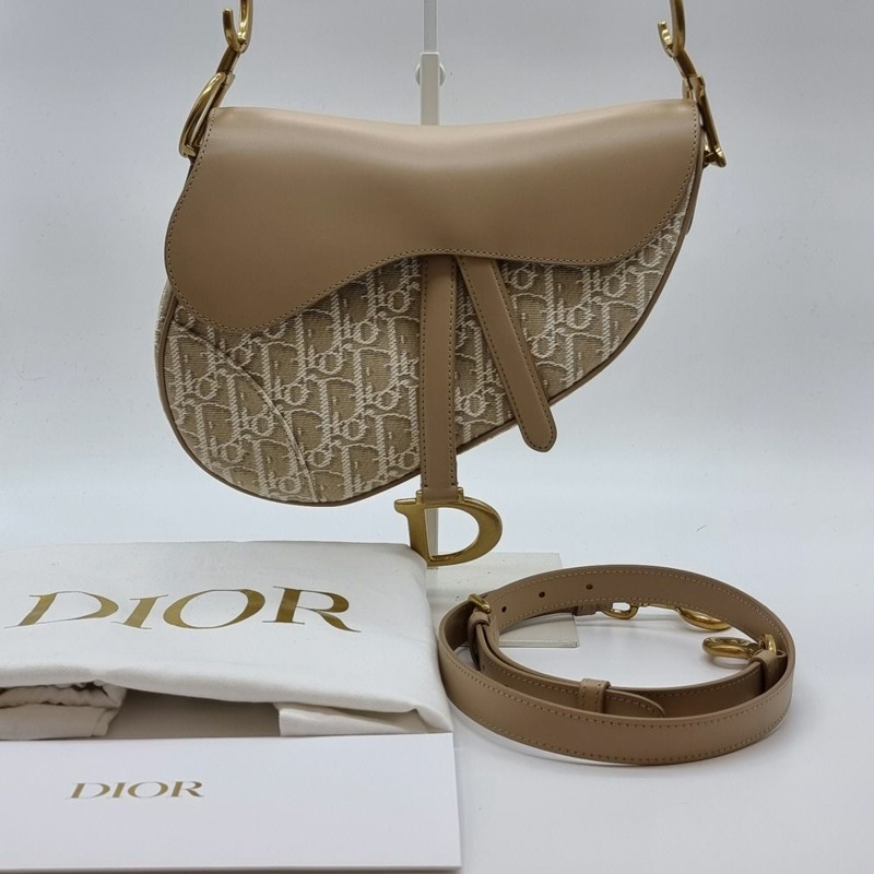 【包稅】DIOR 全新未使用馬鞍斜紋提花皮革肩背包 米色 DIB101312-7