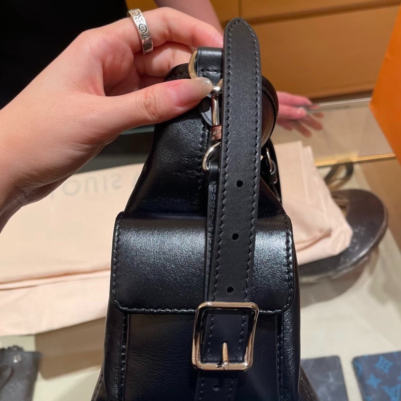 【全新大全套✨ 26年1月購證✨全網最低價】LV黑武士carryall  cargo小號-5