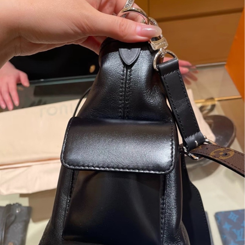 【全新大全套✨ 26年1月購證✨全網最低價】LV黑武士carryall  cargo小號-6