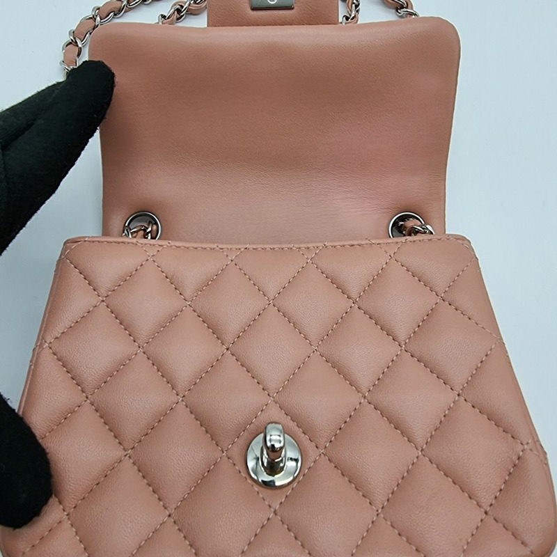 【包稅】CHANEL 經典小號翻蓋單肩斜背包，搭配晶片 CHB101510-5