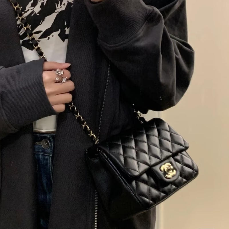 🈶購證99新🆕超低價😍Chanel黑金全皮菱格cf方胖子單肩斜挎包-1