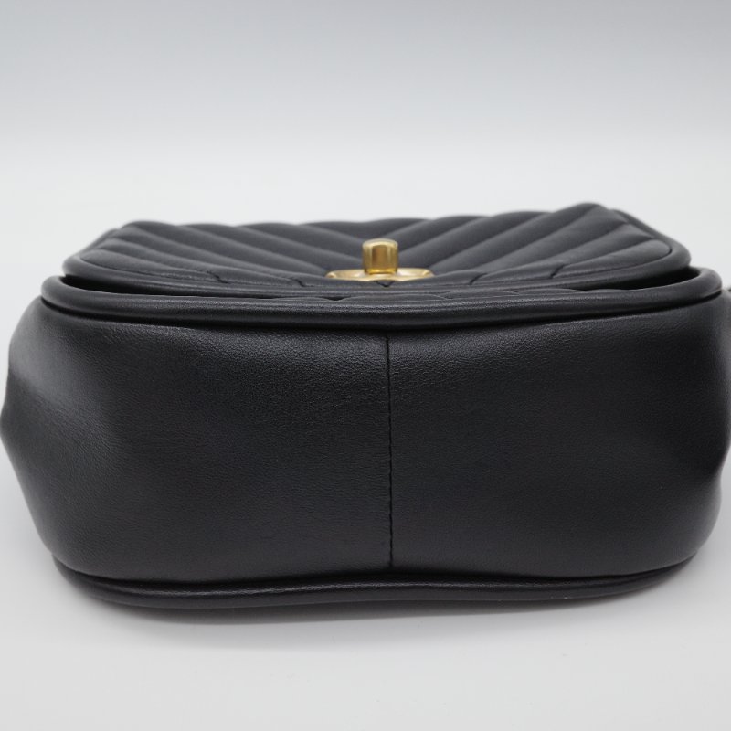 Chanel 香奈兒 V-Stitch V 紋 山形紋 黑色 牛皮 手提包 郵差包 斜挎包-5