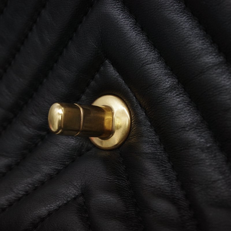 Chanel 香奈兒 V-Stitch V 紋 山形紋 黑色 牛皮 手提包 郵差包 斜挎包-10