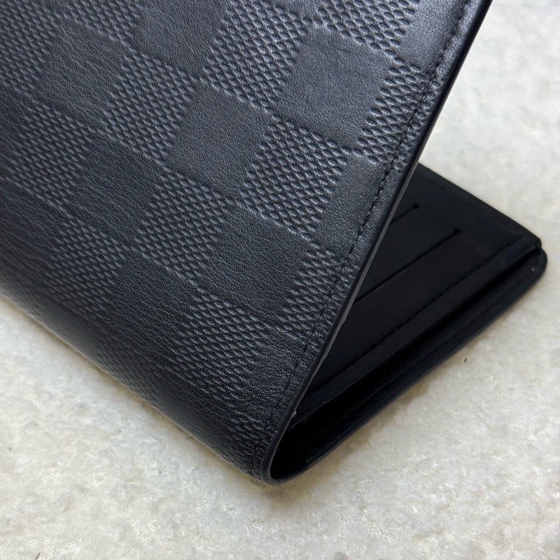 LV Brazzaville 黑灰壓紋棋盤格長夾-4