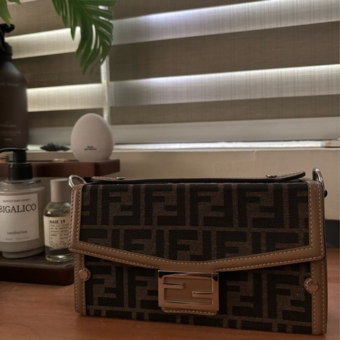 Fendi - Soft Trunk Baguette 老花帆布硬箱包