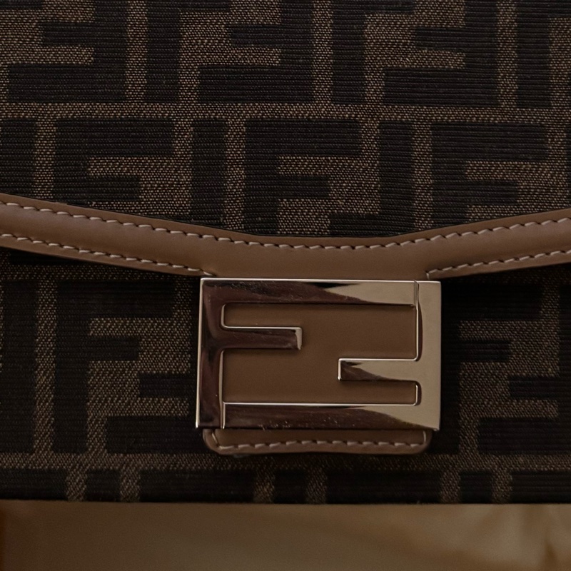 Fendi - Soft Trunk Baguette 老花帆布硬箱包-11