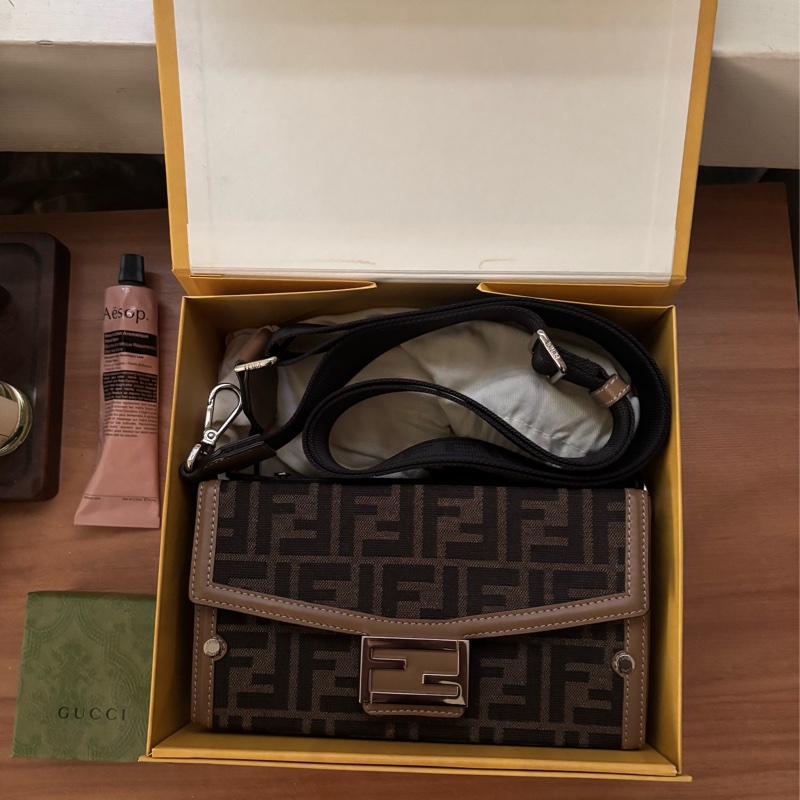 Fendi - Soft Trunk Baguette 老花帆布硬箱包-15