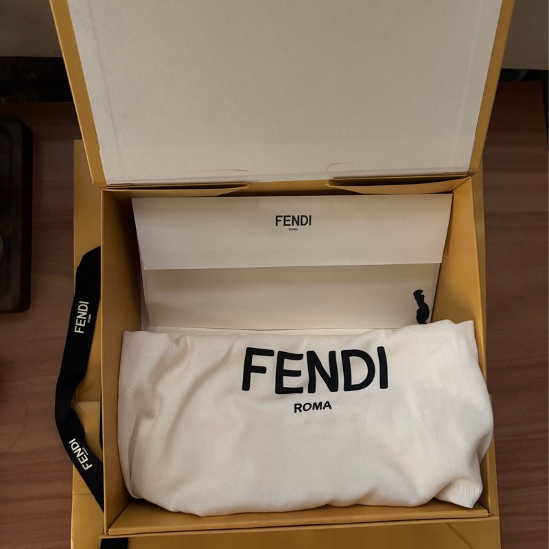 Fendi - Soft Trunk Baguette 老花帆布硬箱包-16