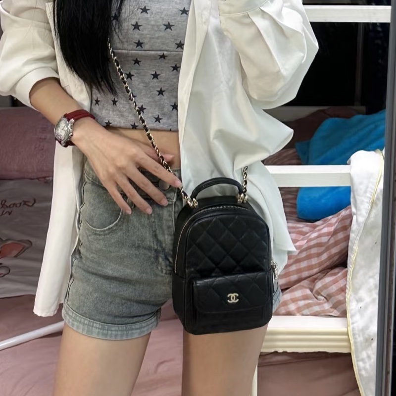絕美千金包😍限量99新🆕Chanel黑淺金荔枝牛皮mini小書包後背包雙肩包-8