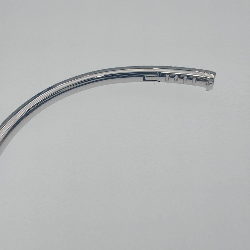 Cartier 卡地亞 Juste Un Clou 白金手鐲 經典設計 半圓形鑽石鑲嵌 尺寸 17-8