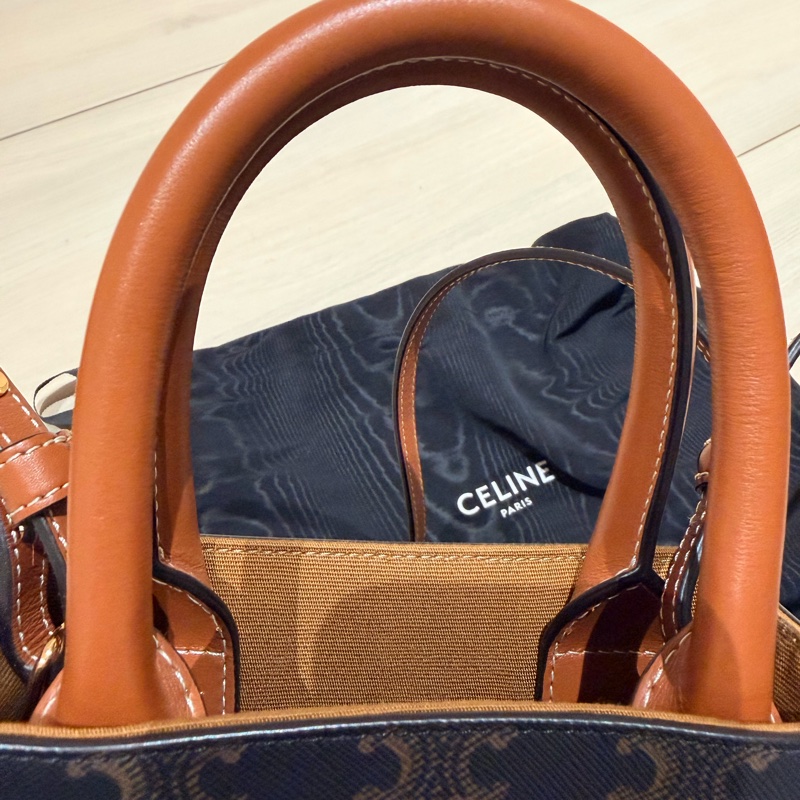 CELINE老花白色字母印花logo直式迷你琴譜包CABAS-12