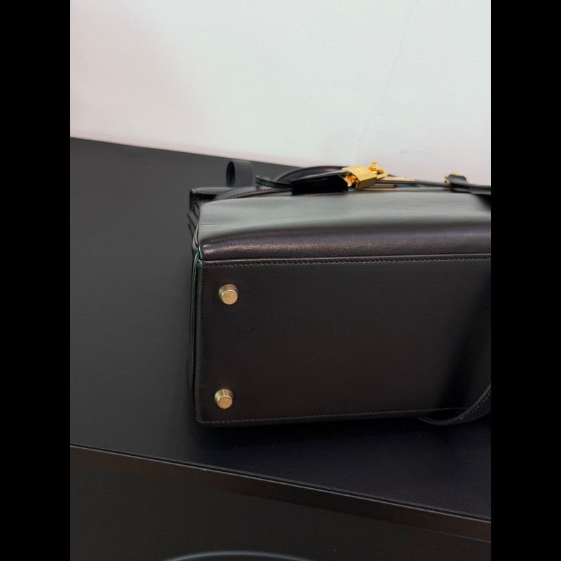 Hermes Kelly32
黑金box皮内缝-4