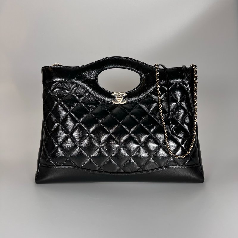 全新品 CHANEL AS4854 黑油蠟羊皮31BAG 大號-0