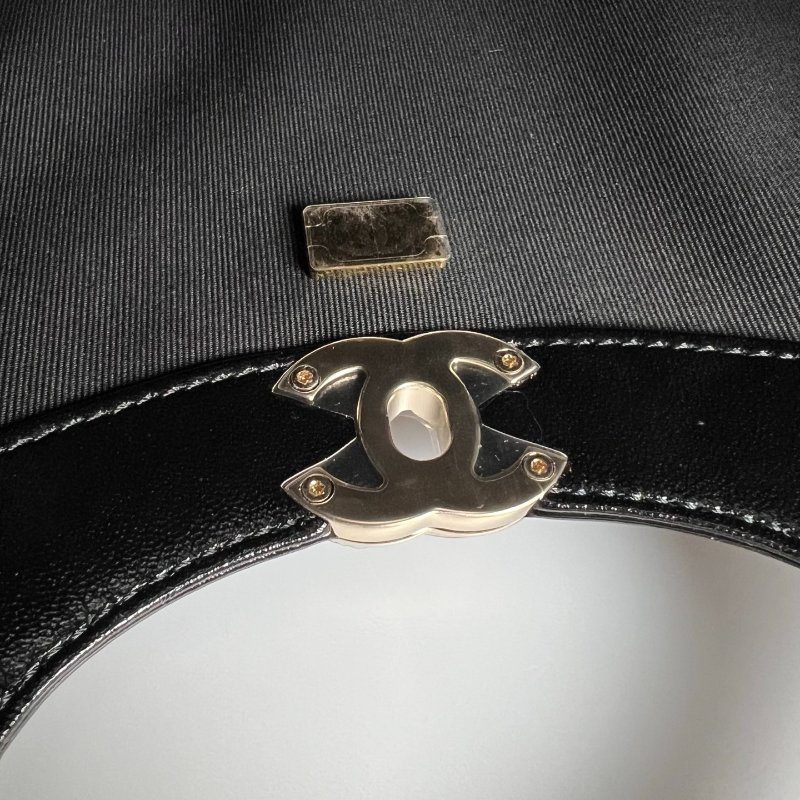 全新品 CHANEL AS4854 黑油蠟羊皮31BAG 大號-7