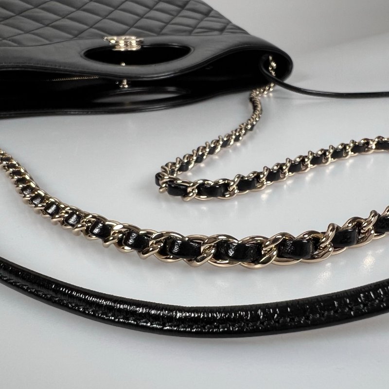 全新品 CHANEL AS4854 黑油蠟羊皮31BAG 大號-8