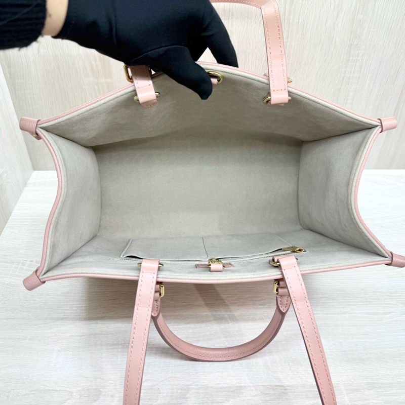 LV粉拚米雙色牛皮on the go MM手提側背包M45982-6