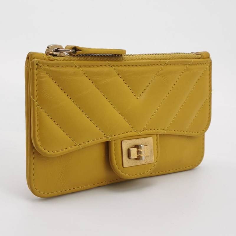 Chanel 2.55Bag油蠟皮純色V紋矩形旋扣卡包-2