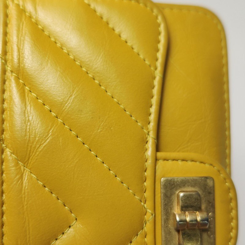 Chanel 2.55Bag油蠟皮純色V紋矩形旋扣卡包-15