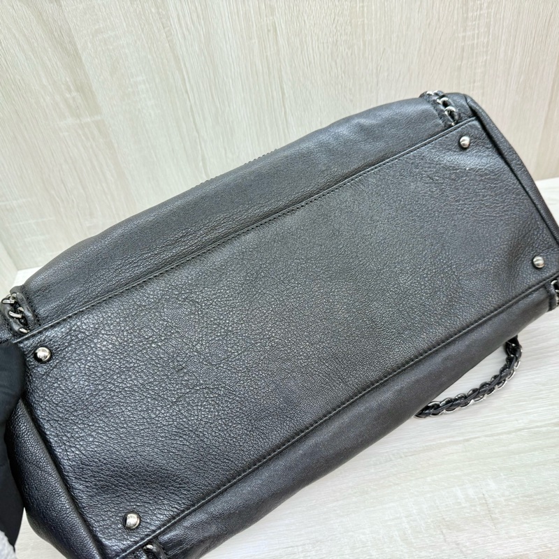 Chanel黑牛皮vintage 保齡球皮穿鏈包-10