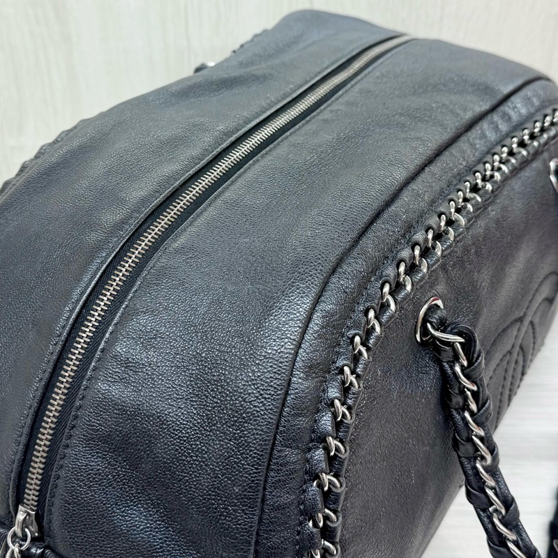 Chanel黑牛皮vintage 保齡球皮穿鏈包-12