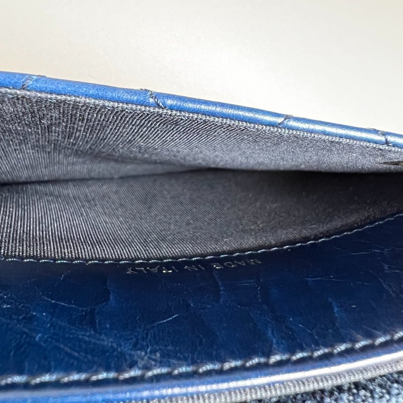 CHANEL 菱格紋拚山型紋翻蓋中夾 藍色銀扣 20開-8