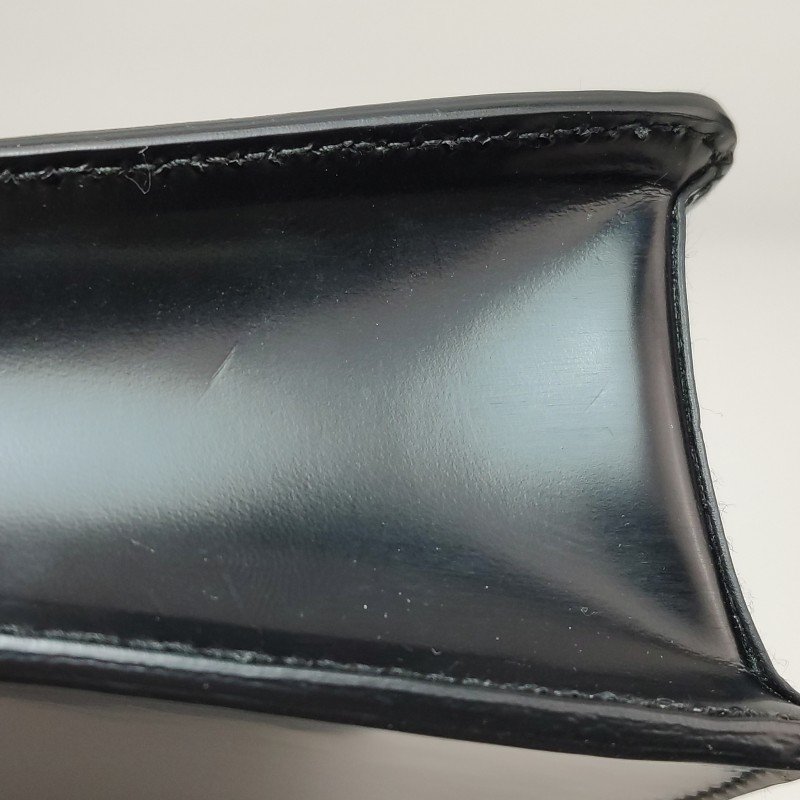 Prada牛皮純色三角徽標單肩包-14