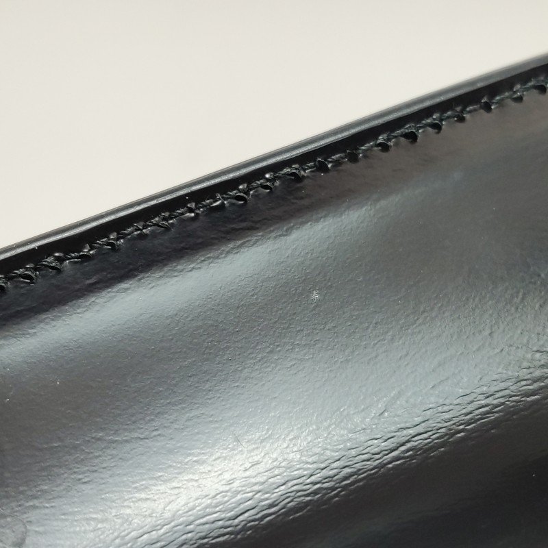 Prada牛皮純色三角徽標單肩包-15