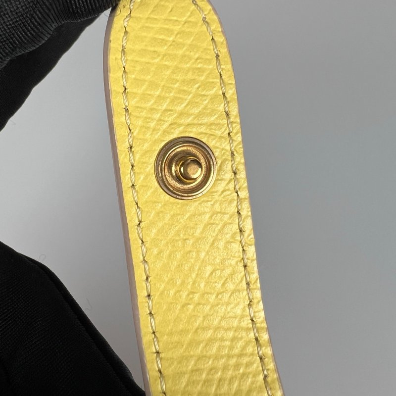 CELINE 黃拚灰釦式短夾-12