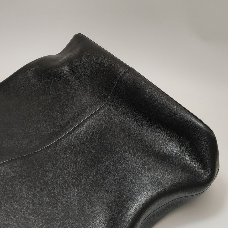 Burberry牛皮純色字母Logo子母包單肩包-19