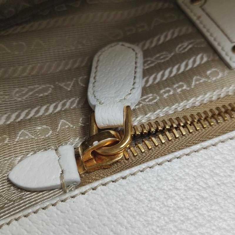 Prada牛皮拼色三角徽標編織包身手提包-9