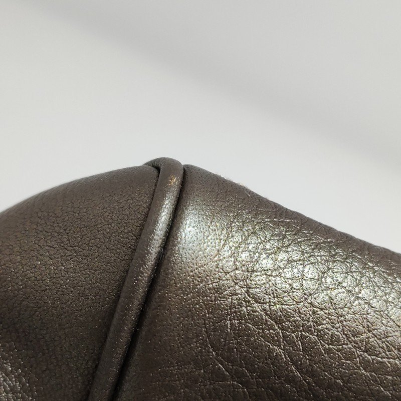 Loewe牛皮純色字母logo壓紋手提包-12