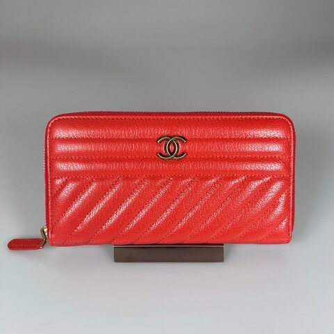 CHANEL Border stitchㄇ拉長夾 紅 22開