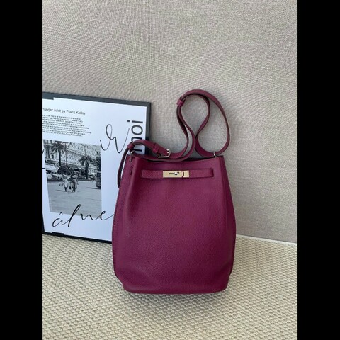 Hermes sokelly22
托斯卡紫银扣 
togo皮