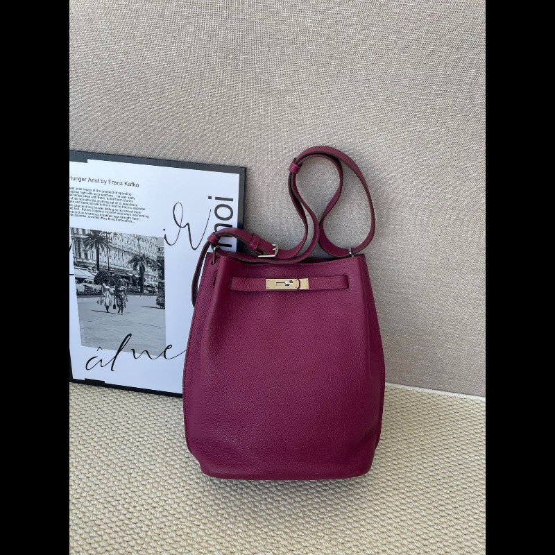 Hermes sokelly22
托斯卡紫银扣
togo皮-0